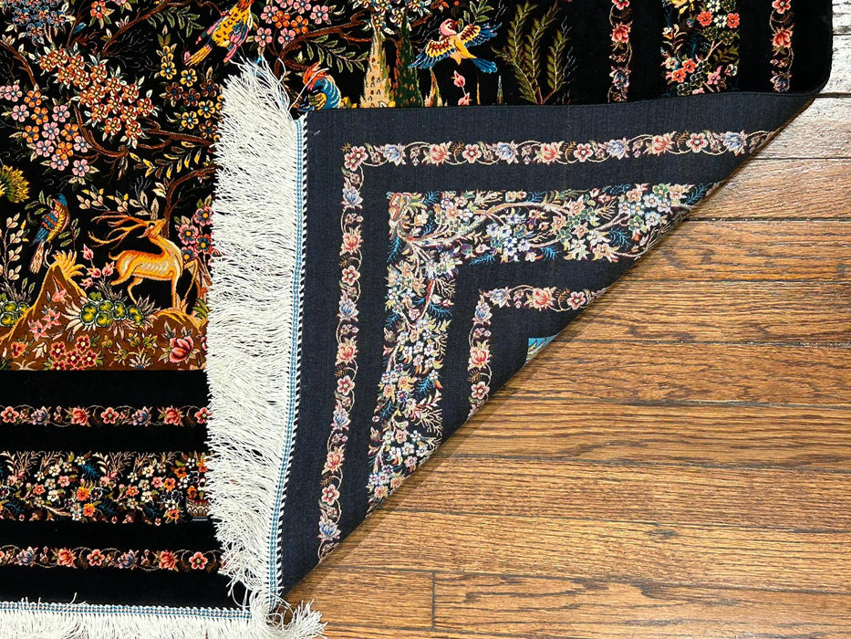 Exquisite 100% Silk Persian Design Rug – Elegant and Luxurious, size 4" x 6" (H)