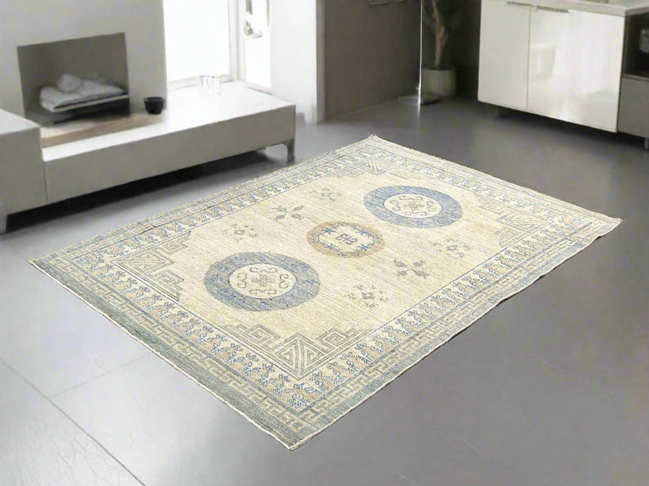 Khotan Pomegranate design Oriental Rug, size 4" x 5' 9" (D)