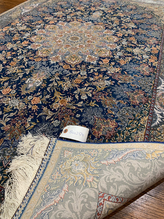 Exquisite 100% Silk Persian Design Rug – Elegant and Luxurious, size 4" x 6"  (H)
