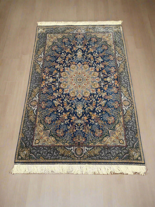 Exquisite 100% Silk Persian Design Rug – Elegant and Luxurious, size 4" x 6"  (H)