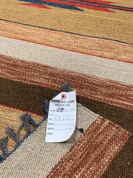 Handwoven Indian Kilim Rug – Geometric Navajo Design, size 3' 9" x 6"