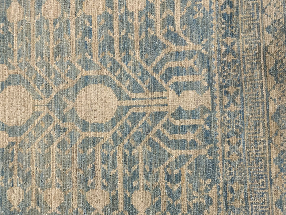 Khotan Pomegranate design Oriental Rug, size 4" x 6"  (D)