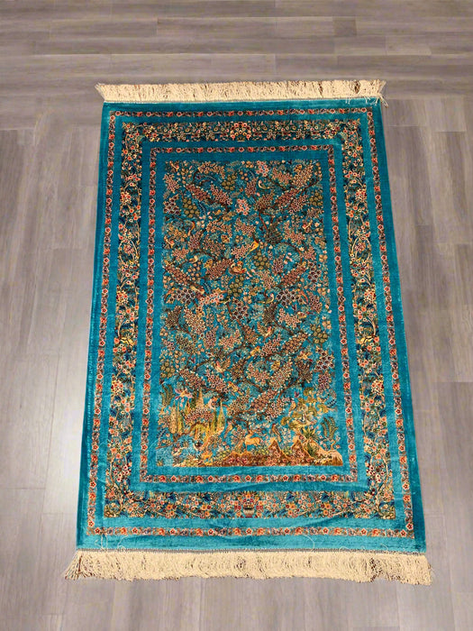 Exquisite 100% Silk Persian Design Rug – Elegant and Luxurious, size 3" x 5" (H)