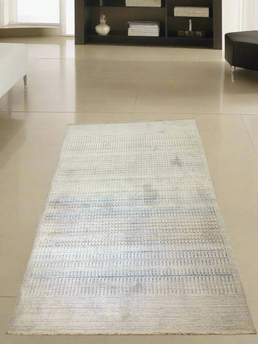 Persian-Inspired. Modern Defined. Turkish Made Rug, size 5" x 7' 6" (O) machine