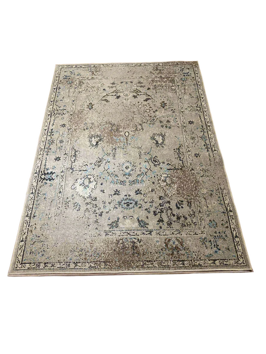 Persian-Inspired. Modern Defined. Turkish Made Rug, size 5' 3" x 7' 7" (O) machine
