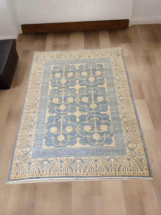 Khotan Pomegranate design Oriental Rug, size 5" x 7" (D)