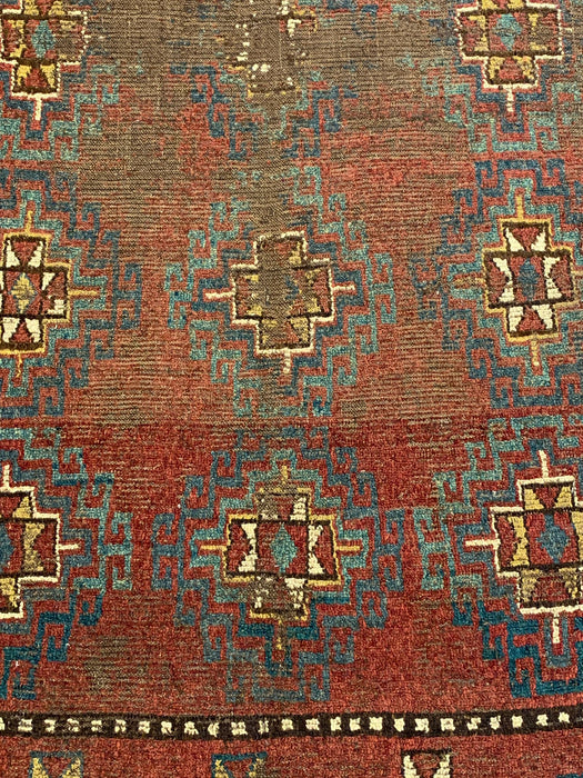 Antique kirgiz Rug, circa 1910-1920. 5' 2" x 8' 1"