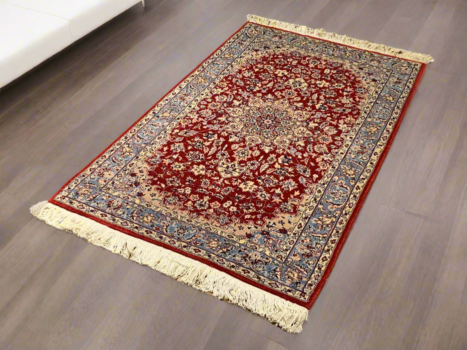 Hand-Knotted Pakistani Wool Rug, Tribal/Floral Design, size 3' 1" x 5' 2" (N) double knot