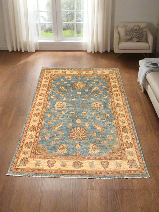 Hand-Knotted Sultanabad Vegetable-Dyed Wool Rug, Size 3' 4" x 5"