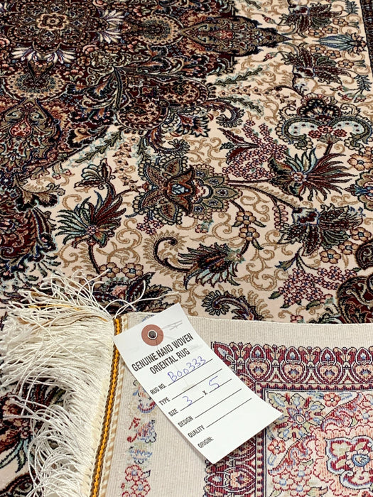 Exquisite 100% Silk Persian Design Rug – Elegant and Luxurious, size 3" x 5" (H)