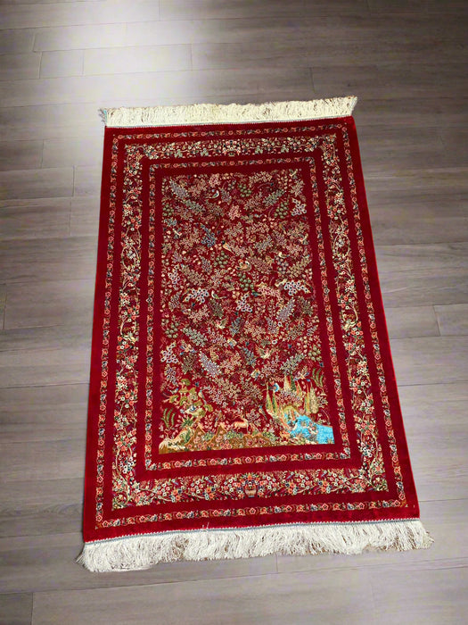 Exquisite 100% Silk Persian Design Rug – Elegant and Luxurious, size 3" x 5" (H)