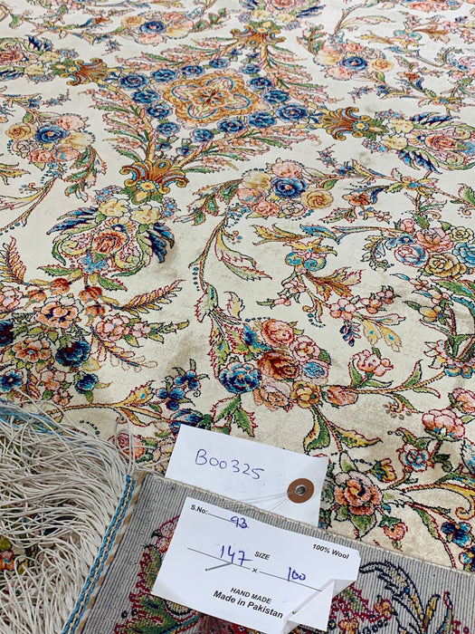 Exquisite 100% Silk Persian Design Rug – Elegant and Luxurious, size 3" x 5" (H)