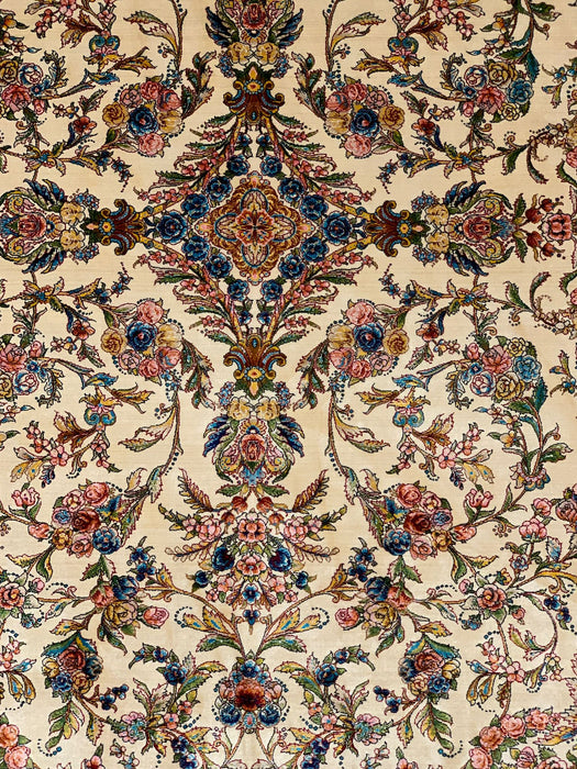 Exquisite 100% Silk Persian Design Rug – Elegant and Luxurious, size 3" x 5" (H)