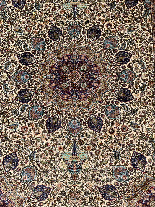 Exquisite 100% Silk Persian Design Rug – Elegant and Luxurious, size 3" x 5" (H)