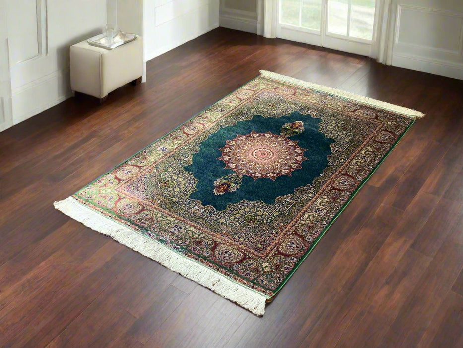 Exquisite 100% Silk Persian Design Rug – Elegant and Luxurious, size 3" x 5" (H)