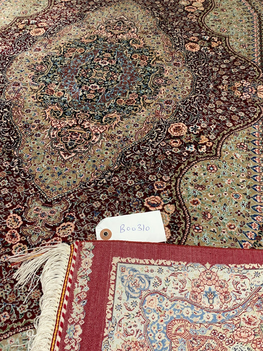 Exquisite 100% Silk Persian Design Rug – Elegant and Luxurious, size 3' 2" x 4' 9" (H)