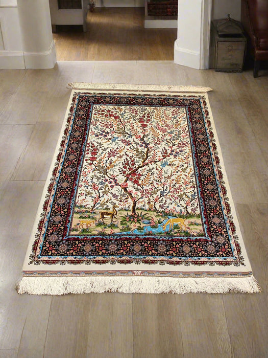 Exquisite 100% Silk Persian Design Rug – Elegant and Luxurious, size 3' 3" x 4' 10" (H)