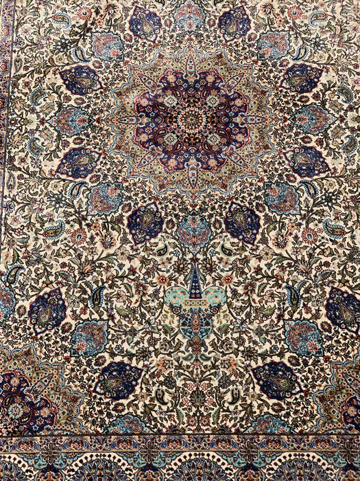 Exquisite 100% Silk Persian Design Rug – Elegant and Luxurious, size 3" x 5"x (H)
