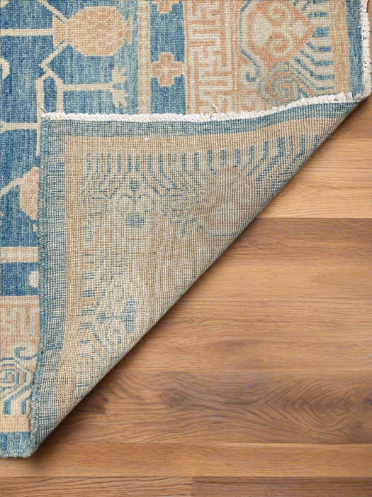 Khotan Pomegranate design Oriental Rug, size 5' 3" x 7' 1" (D)