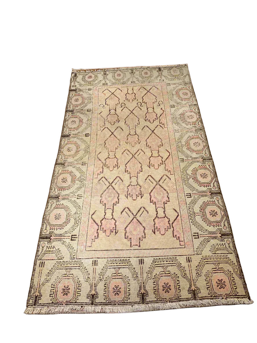 Antique Khotan Samarkand Rug, circa 1910's, size 4' 6" x 8' 6"