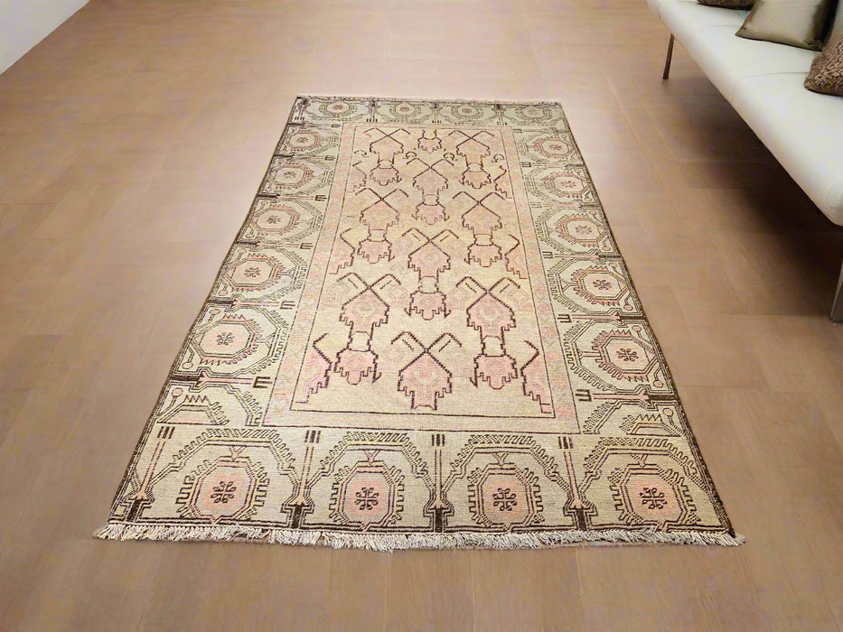 Antique Khotan Samarkand Rug, circa 1910's, size 4' 6" x 8' 6"