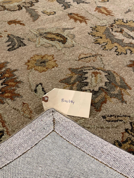 Persian-Inspired. Modern Defined. Turkish Made Rug, size 5' 6" x 8' 7" (O) tufted