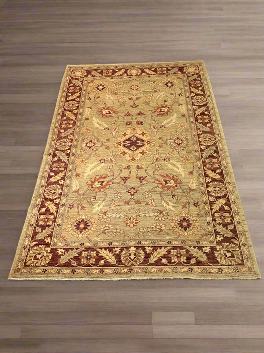 Hand-Knotted Sultanabad Vegetable-Dyed Wool Rug, 5' 9" x 8' 8"(K)