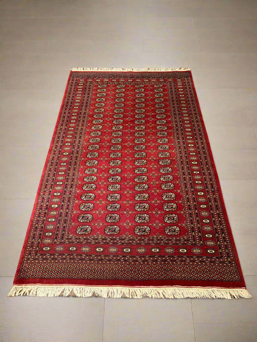 Hand-Knotted Pakistani Bokhara Rug – 100% Wool, 5' 3" x 9"(M)