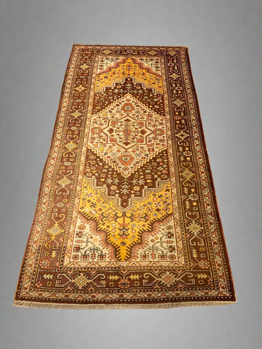 Antique Khotan Samarkand Rug, circa 1910's, size 4' 5" x 9' 2"