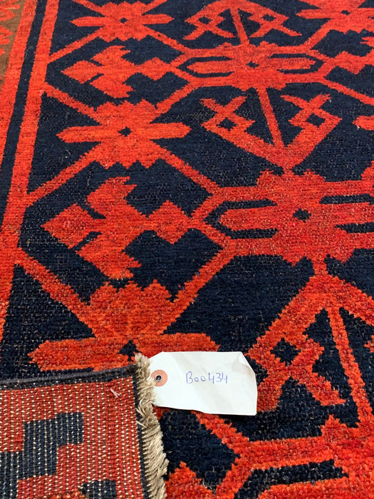 Timeless Beauty, Woven by Hand. Antique Persian Hamadan Rug, size 4' 2" x 9' 6"  (F)