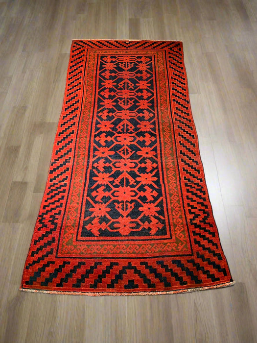 Timeless Beauty, Woven by Hand. Antique Persian Hamadan Rug, size 4' 2" x 9' 6"  (F)