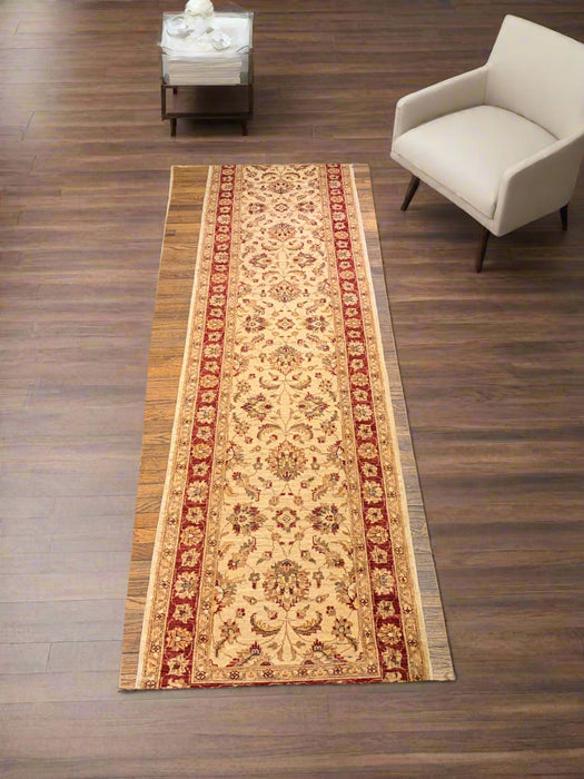 Hand-Knotted Sultanabad Vegetable-Dyed Wool Rug, 2' 8" x 10' 4" (K)