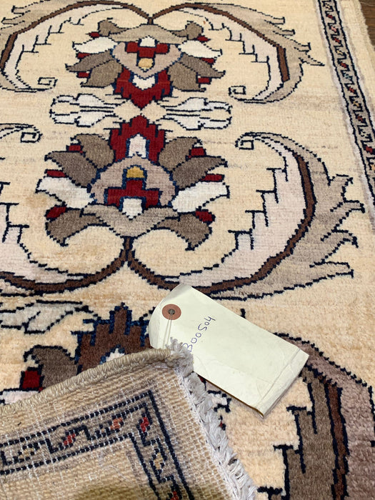 Hand-Knotted Sultanabad Vegetable-Dyed Wool Rug, 1' 10" x 4' 10"  (K)