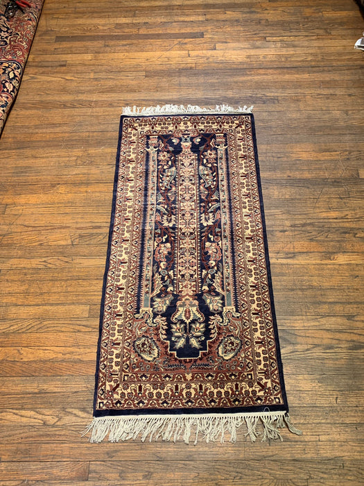 Hand-Knotted Rug – 100% Wool, size 2.4x5