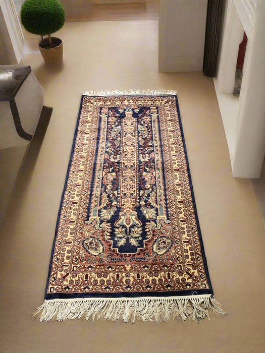 Hand-Knotted Rug – 100% Wool, size 2.4x5