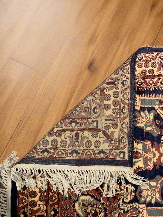 Hand-Knotted Rug – 100% Wool, size 2.4x5