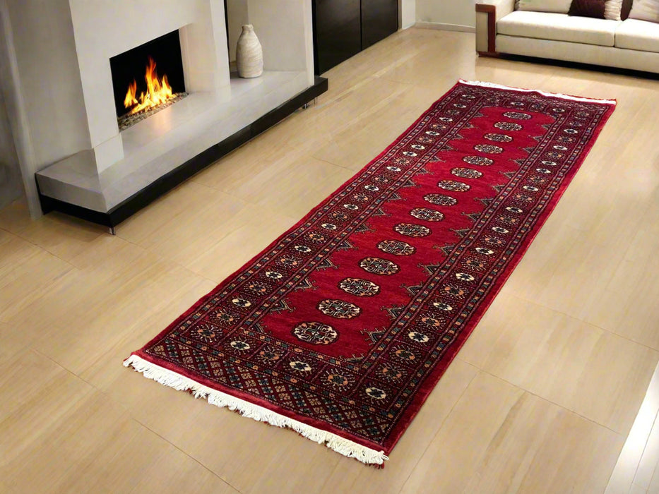 Hand-Knotted Pakistani Bokhara Rug – 100% Wool, size 2' 7" x 8"  (M)