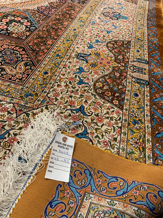 Exquisite 100% Silk Persian Design Rug – Elegant and Luxurious, size  9' 8" x 13' 3"