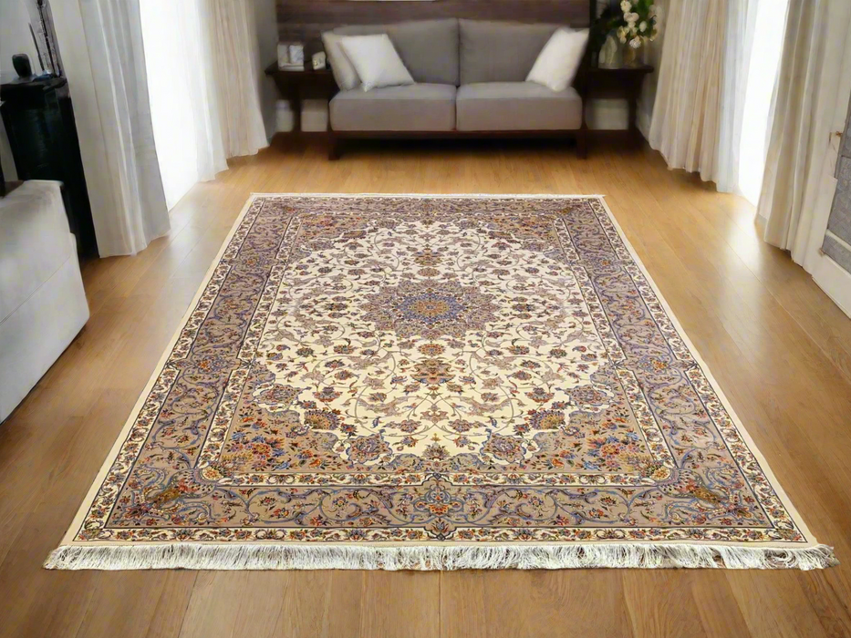 Exquisite 100% Silk Persian Design Rug – Elegant and Luxurious, size 6' 7" x 9' 9"