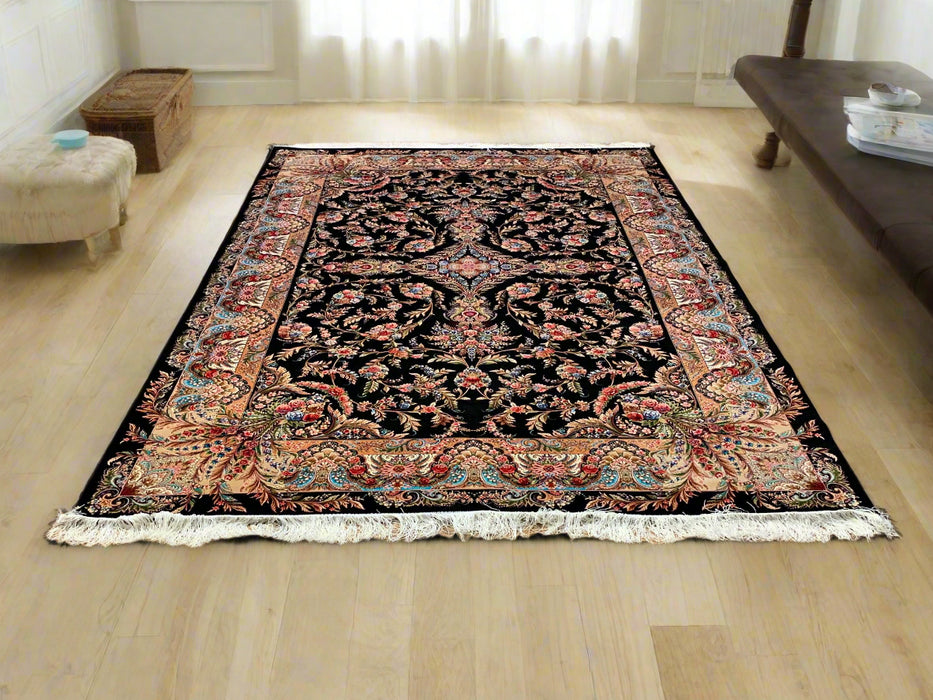 Exquisite 100% Silk Persian Design Rug – Elegant and Luxurious, size 6' 7" x 9' 9"