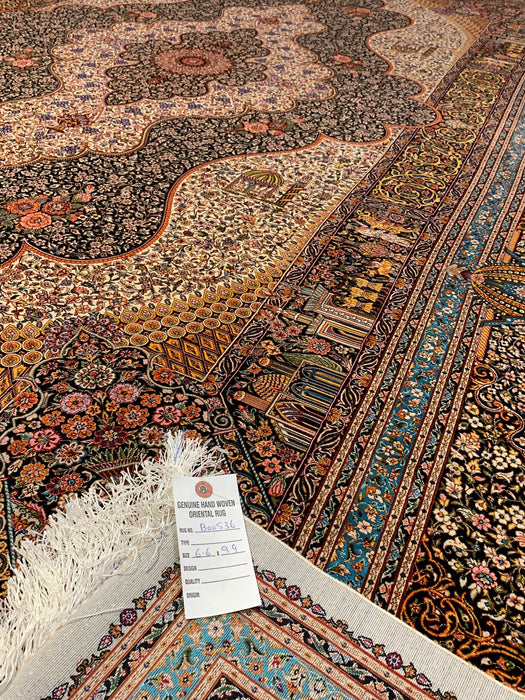 Exquisite 100% Silk Persian Design Rug – Elegant and Luxurious, size 6' 6" x 9' 9"