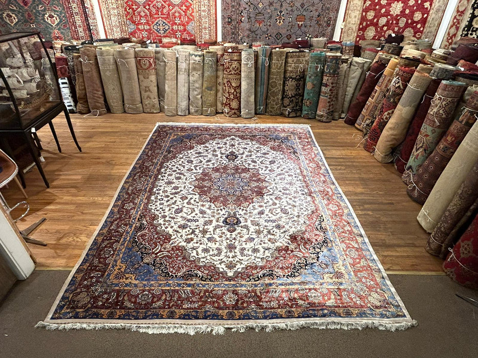 Exquisite 100% Silk Persian Design Rug – Elegant and Luxurious, size 9' 9" x 12' 9"  (H)