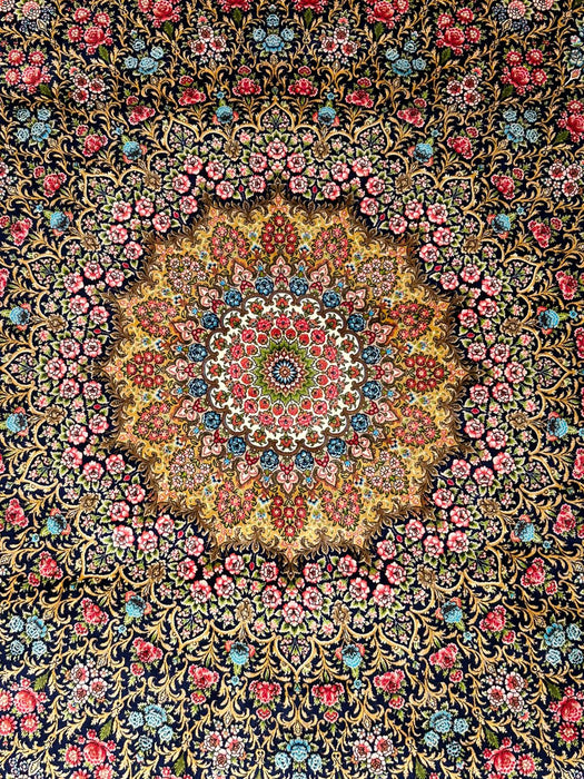 Exquisite 100% Silk Persian Design Rug – Elegant and Luxurious, size 7' 9" x 11' 3"