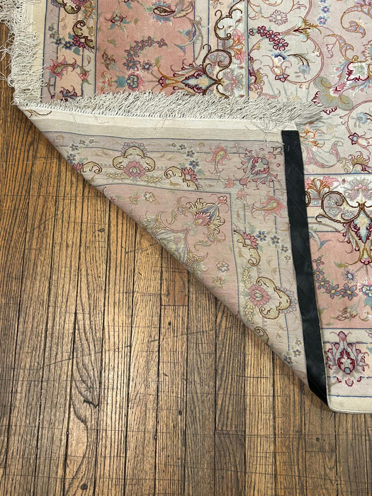 Exquisite 100% Silk Persian Design Rug – Elegant and Luxurious, size 10" x 14"  (H)