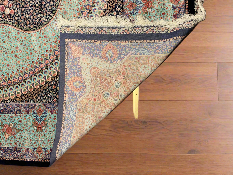 Exquisite 100% Silk Persian Design Rug – Elegant and Luxurious, size  9' 9" x 12' 10"