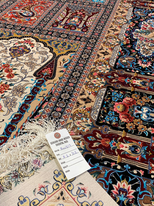Exquisite 100% Silk Persian Design Rug – Elegant and Luxurious, size  8' 3" x 11' 2"