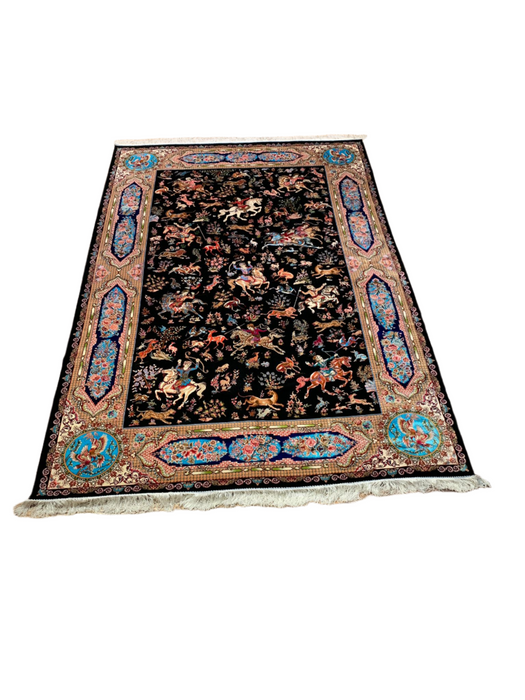 Exquisite 100% Silk Persian Design Rug – Elegant and Luxurious, size  6' 7" x 9' 10"