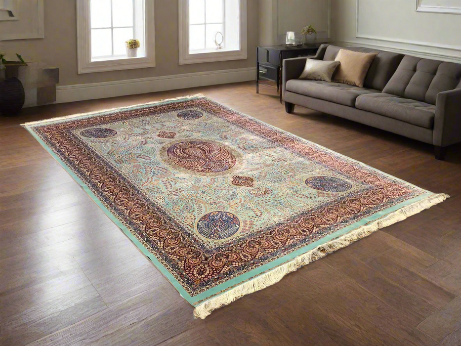 Exquisite 100% Silk Persian Design Rug – Elegant and Luxurious, size  6' 5" x 9' 7"