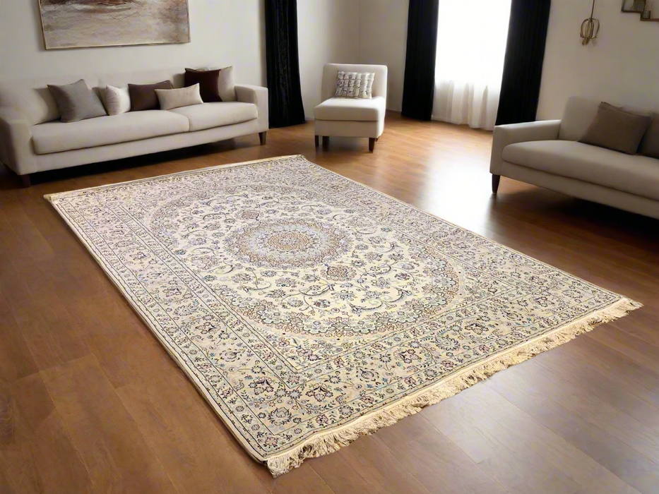 Exquisite 100% Silk Persian Design Rug – Elegant and Luxurious, size  2' 6" x 9' 7"
