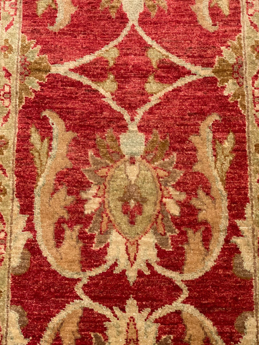 Hand-Knotted Sultanabad Vegetable-Dyed Wool Rug, 2' 8" x 8' 10" (K)
